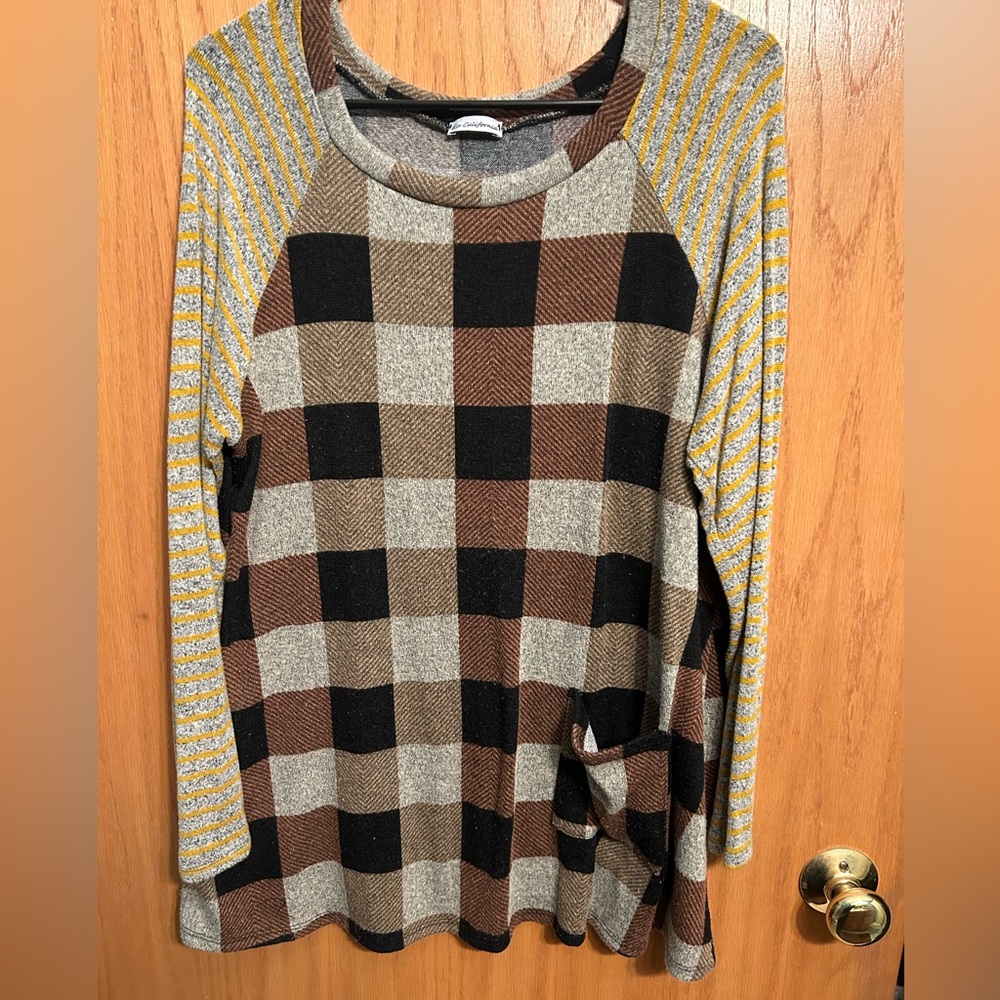 Buffalo Plaid Top‎